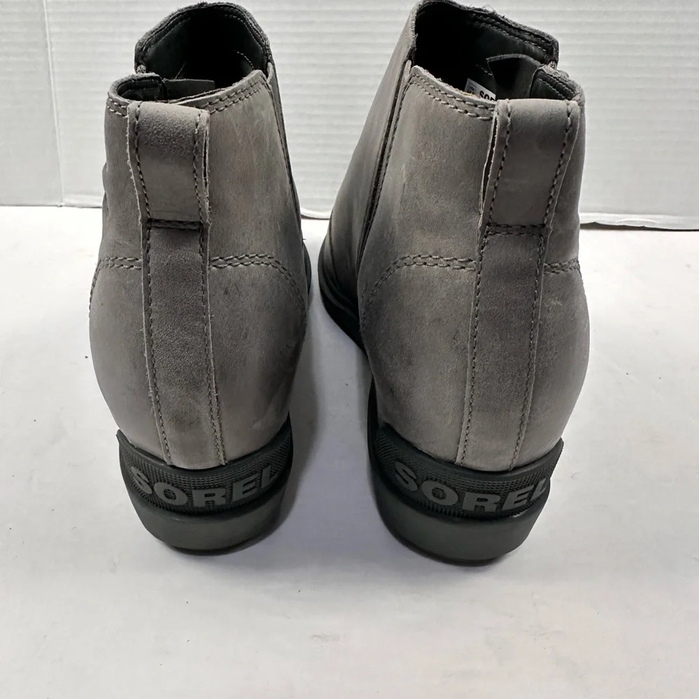 Sorel side zip